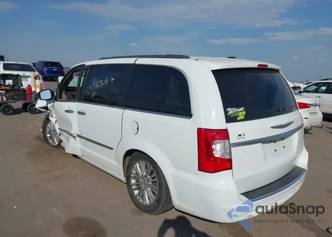 2015 Chrysler Town & Country Touring-L из США, поврежденный, VIN 2C4RC1CG9FR646567